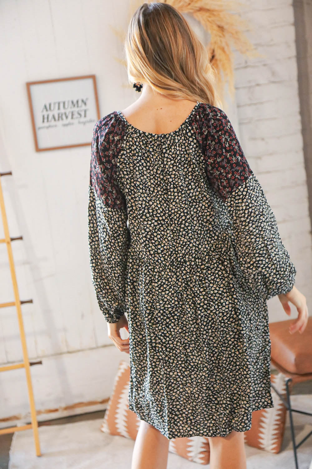 Black Ditzy Floral Bubble Sleeve Keyhole Woven Dress